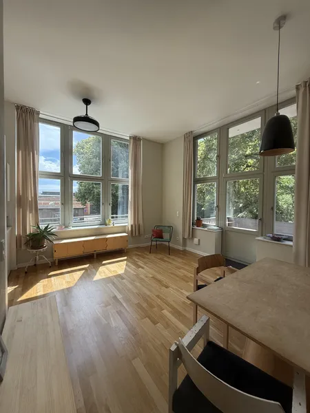 Wunderschöne 2 R Wohnung direkt auf der Insel Eiswerder — photo 1